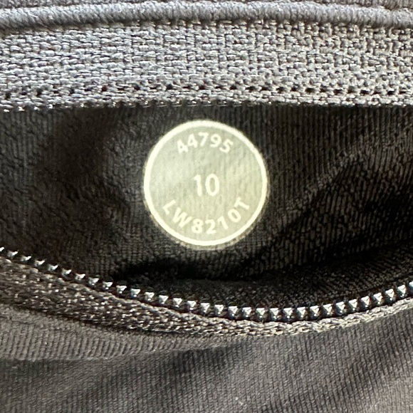 Lululemon Ruffle Skort Sz 10 - Picture 7 of 8